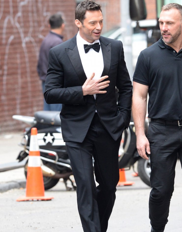 Ο Hugh Jackman μετατρέπεται σε πράκτωρ 007! [εικόνες]