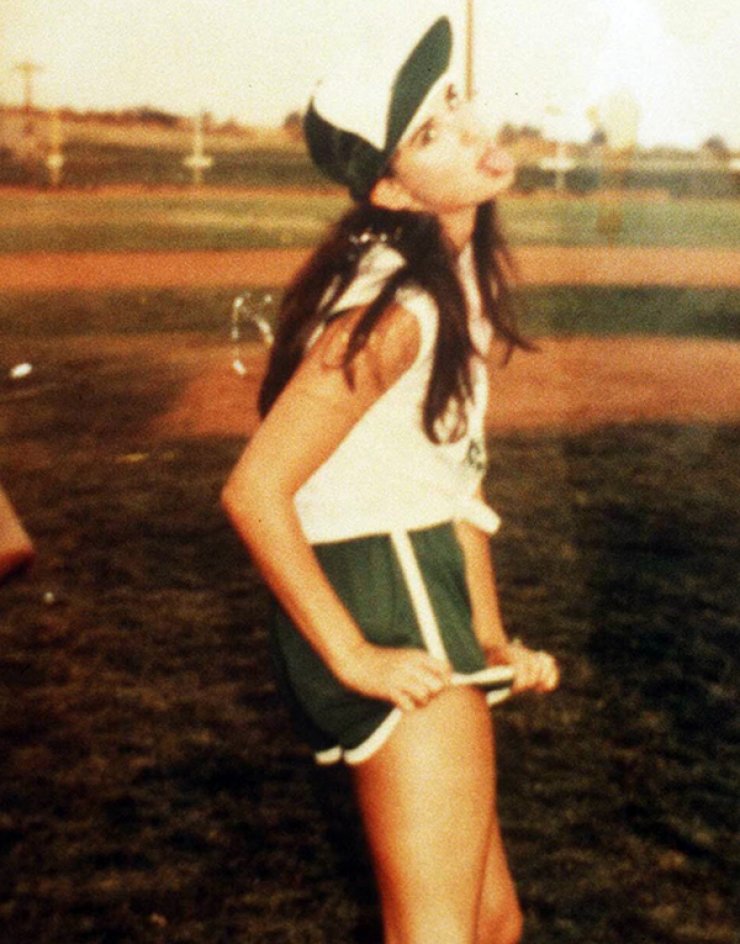 Αδημοσίευτες φωτογραφίες από την άγνωστη ζωή διάσημης σταρ του Hollywood [εικόνες]