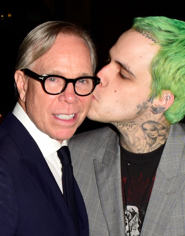 Δε θα πιστεύετε ποιος είναι ο πεθερός της Rita Ora [εικόνες]