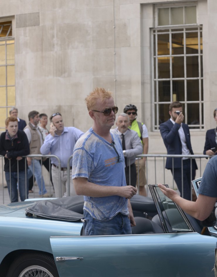 Δείτε ποιος αντικατέστησε τον απολυθέντα παρουσιαστή του ‘’Top Gear’’ [εικόνες]