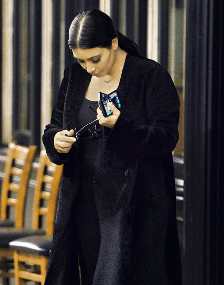 Το μοναχικό δείπνο της Kim Kardashian [εικόνες]