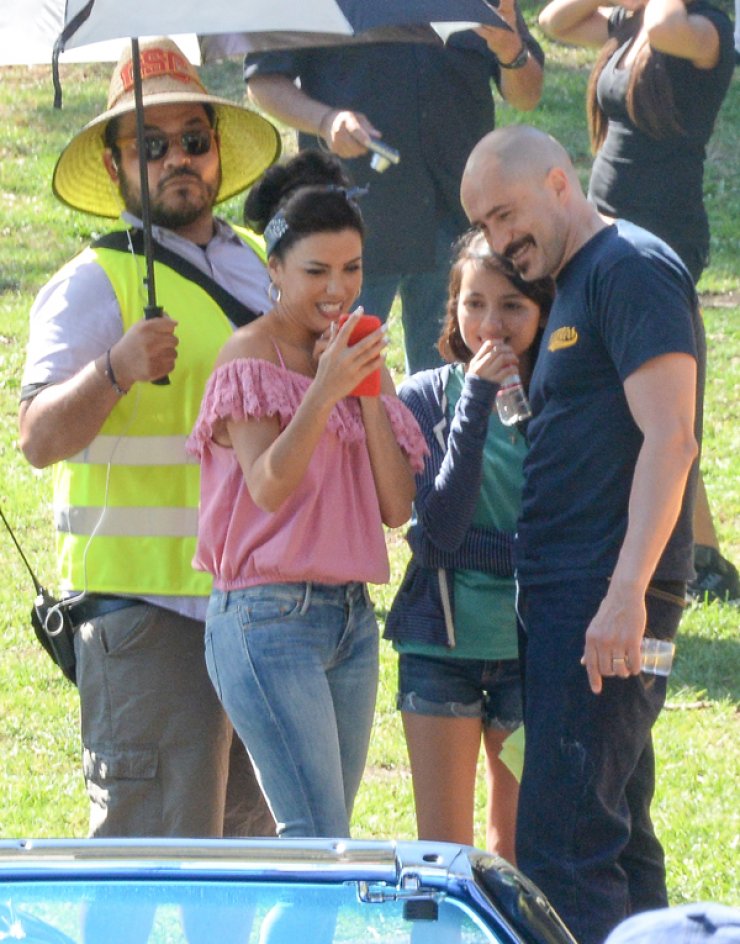 Όλα στα πόδια της τα έχει η Eva Longoria [εικόνες]