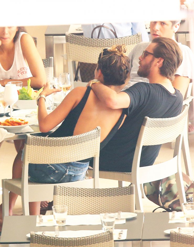 Ερωτικό σκάνδαλο! Απατάει την Kardashian; [εικόνες]