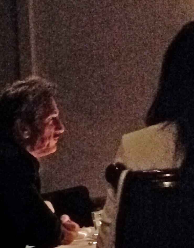 Ακόμη δεν χώρισε και βρήκε την επόμενη διάσημος σταρ του Hollywood [εικόνα]