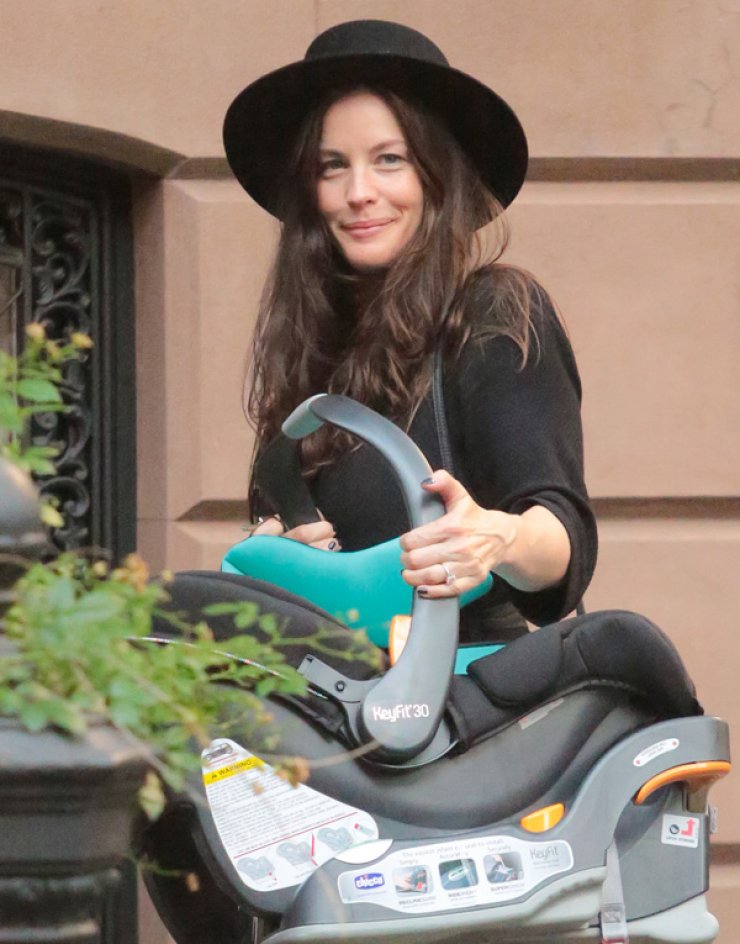 Liv Tyler: Έκλεισε τα 38 και το γιόρτασε [εικόνες]