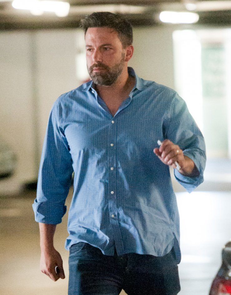 Διάσημος σταρ του Hollywood συνεχίζει να φοράει τη βέρα του και μετά το χωρισμό [εικόνες]