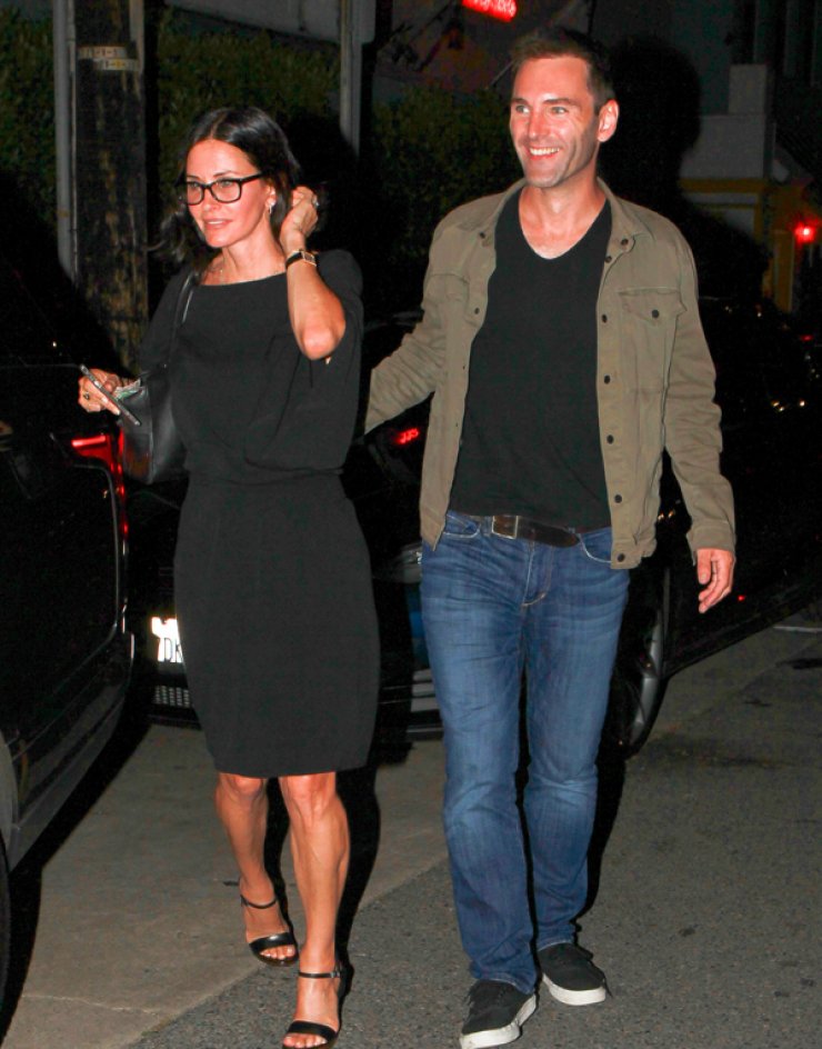 Αυτός είναι ο αρραβωνιαστικός διάσημης σταρ του Hollywood [εικόνες]