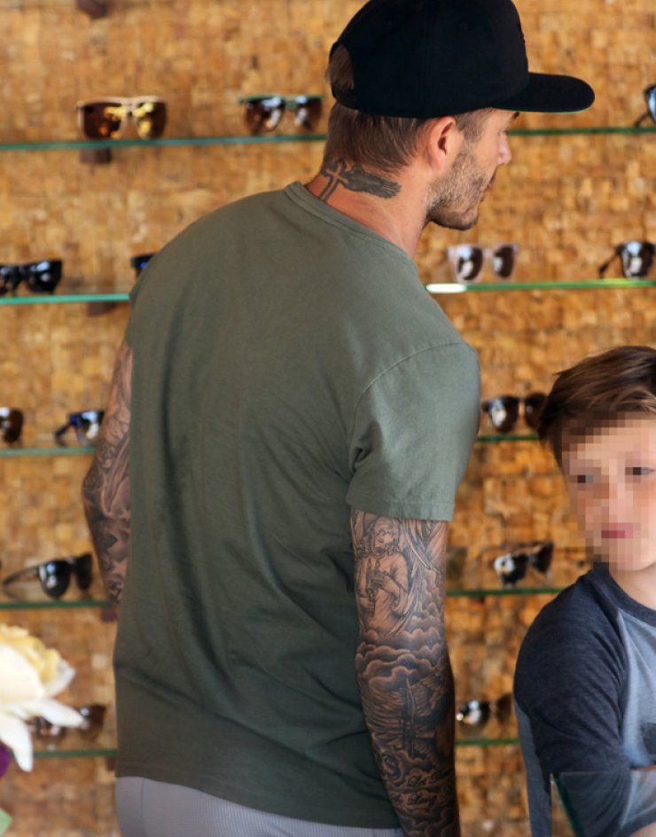 David Beckham: Για shopping με τα αγόρια του [εικόνες]