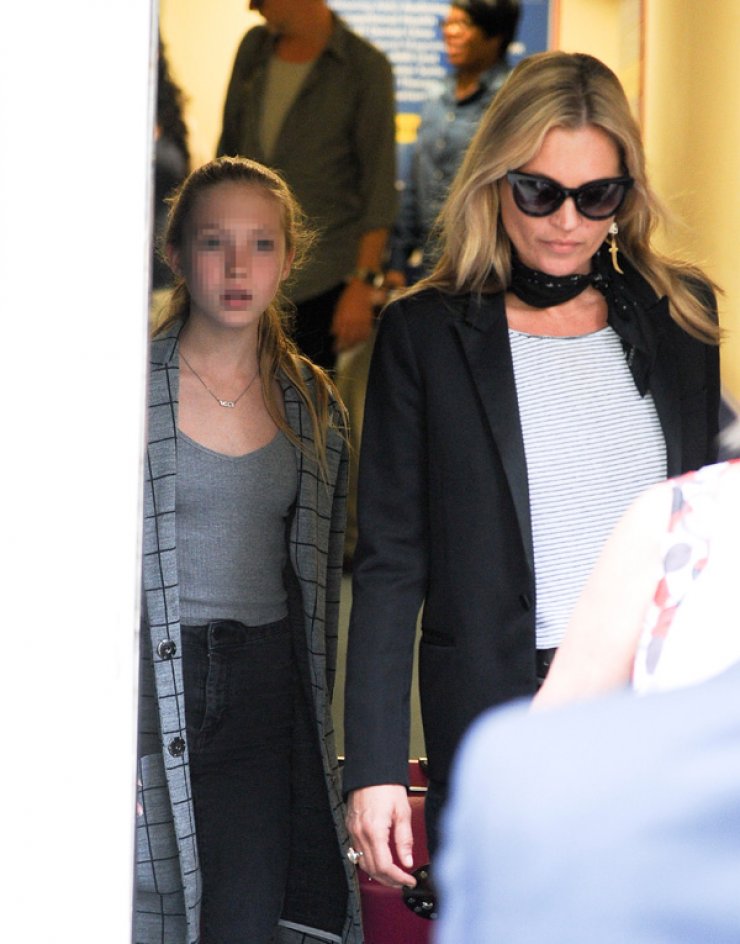 Έτσι ξεπερνάει το χωρισμό η Kate Moss [εικόνες]