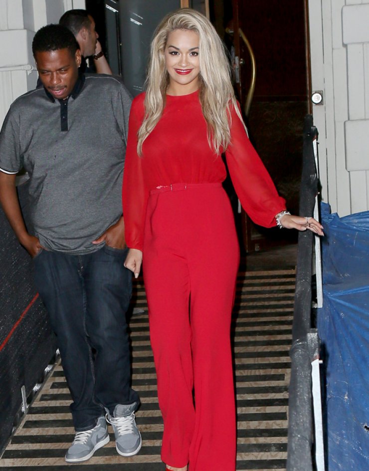 Rita Ora: Φωτιά στα κόκκινα [εικόνες]