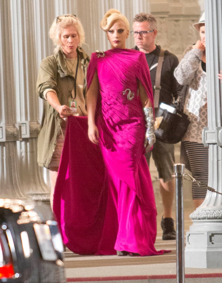 Ποια πασίγνωστη τραγουδίστρια πρωταγωνιστεί σε τηλεοπτική σειρά [εικόνες]