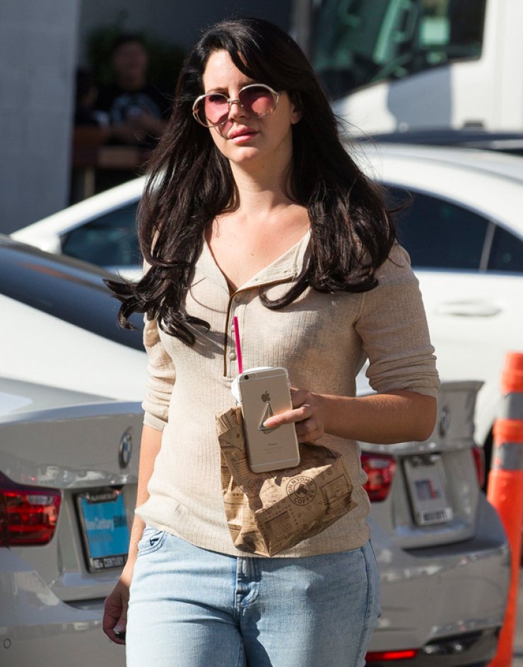 Η Lana Del Ray μιλάει για...τον θάνατο 