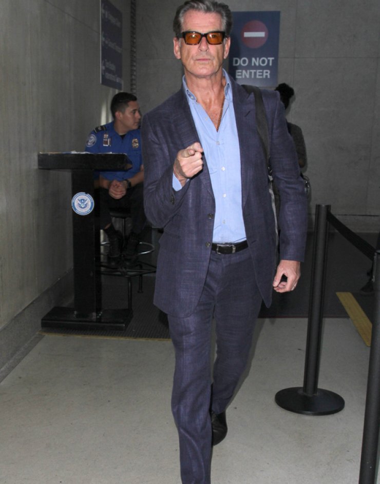 Pierce Bronsan: ‘’Θέλω έναν gay…’’ [εικόνες]