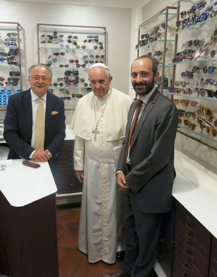 Αυτός ο Πάπας είναι διαφορετικός από τους άλλους [εικόνες]