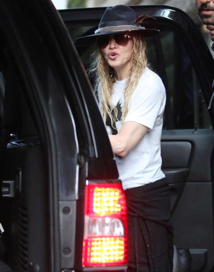 Η βασίλισσα της ποπ ετοιμάζεται για το μεγάλο ταξίδι [εικόνες]