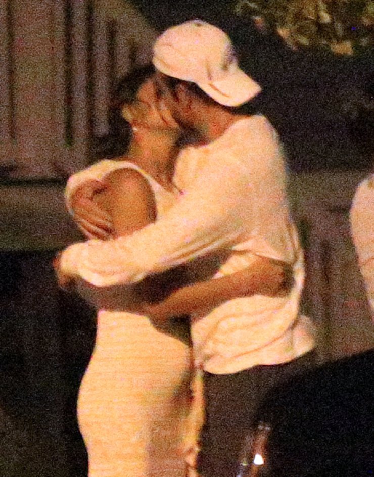 Είναι γεγονός! Ο Bradley Cooper είναι τρελά ερωτευμένος με την Irina Shayk [εικόνες]