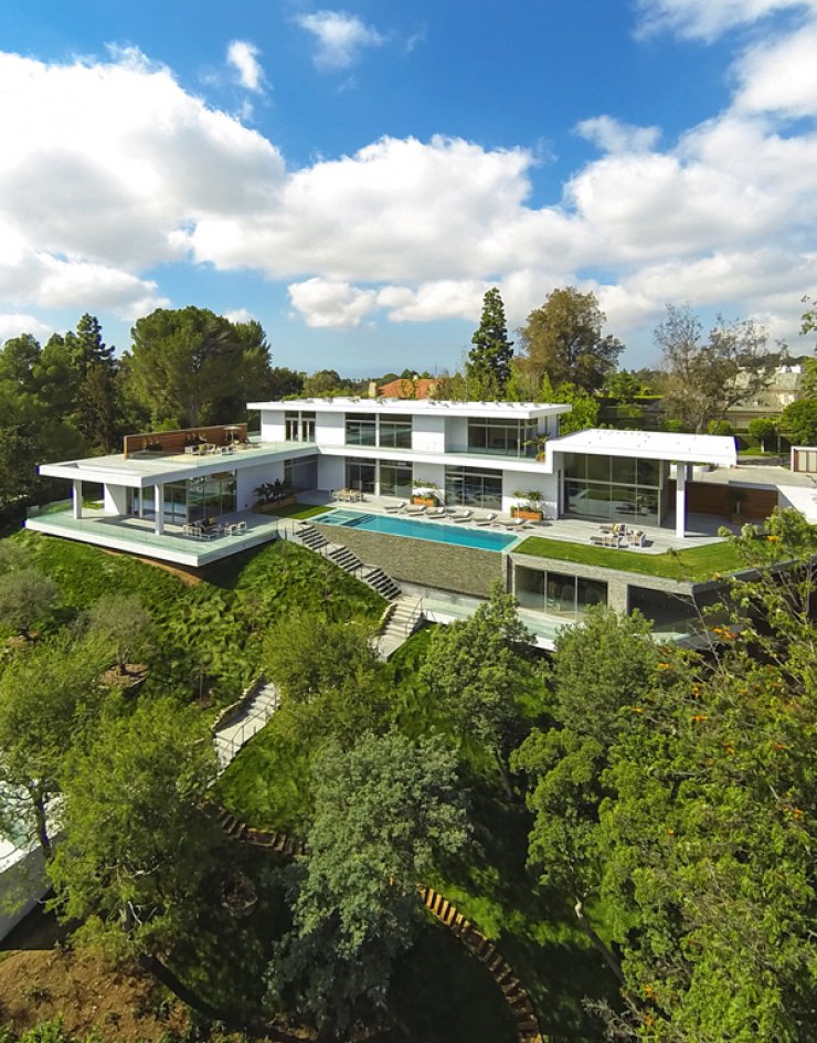 Πετάνε την Beyonce έξω από το σπίτι της [εικόνες]