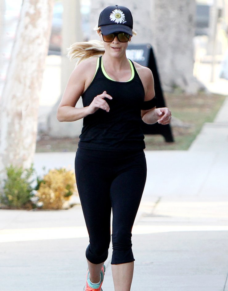 Πως διατηρεί τη φόρμα της η Reese Witherspoon; [εικόνες]