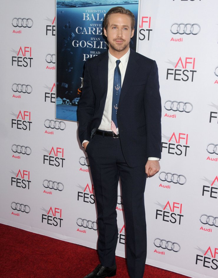 Ryan Gosling: Έγινε 35 ετών και το γιόρτασε...σε πρεμιέρα [εικόνες]