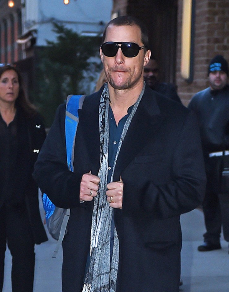 Γοητευτικός και πάλι...διάσημος χολυγουντιανός ηθοποιός [εικόνες]