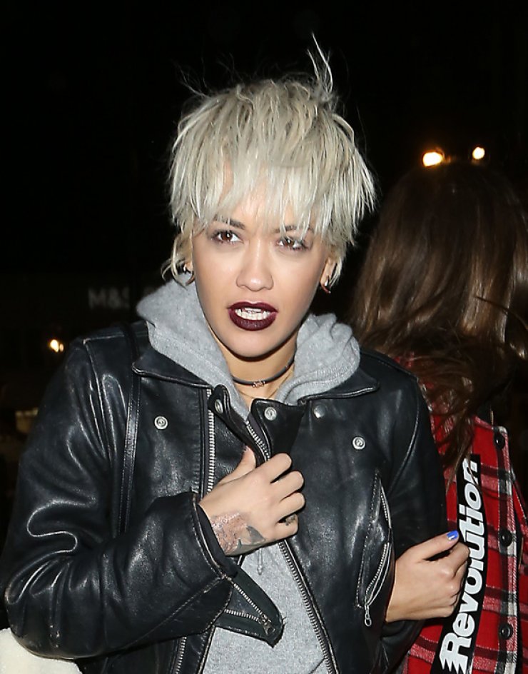 Και πάλι νέο hair look από τη Rita Ora [εικόνες]