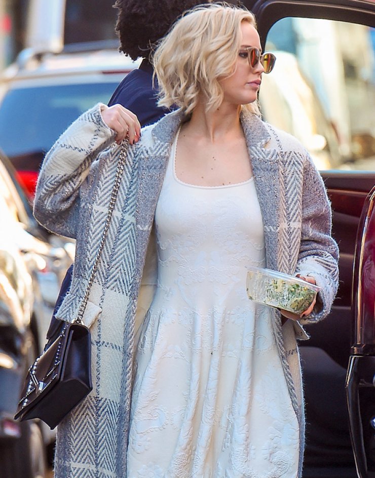 Jennifer Lawrence: Έτσι διατηρεί τη σιλουέτα της [εικόνες]