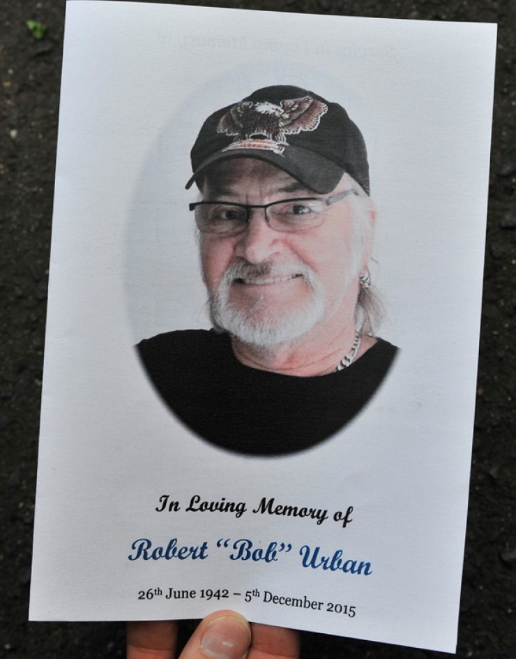 Ο θάνατος που συγκλόνισε τη ζωή διάσημου τραγουδιστή [εικόνες]