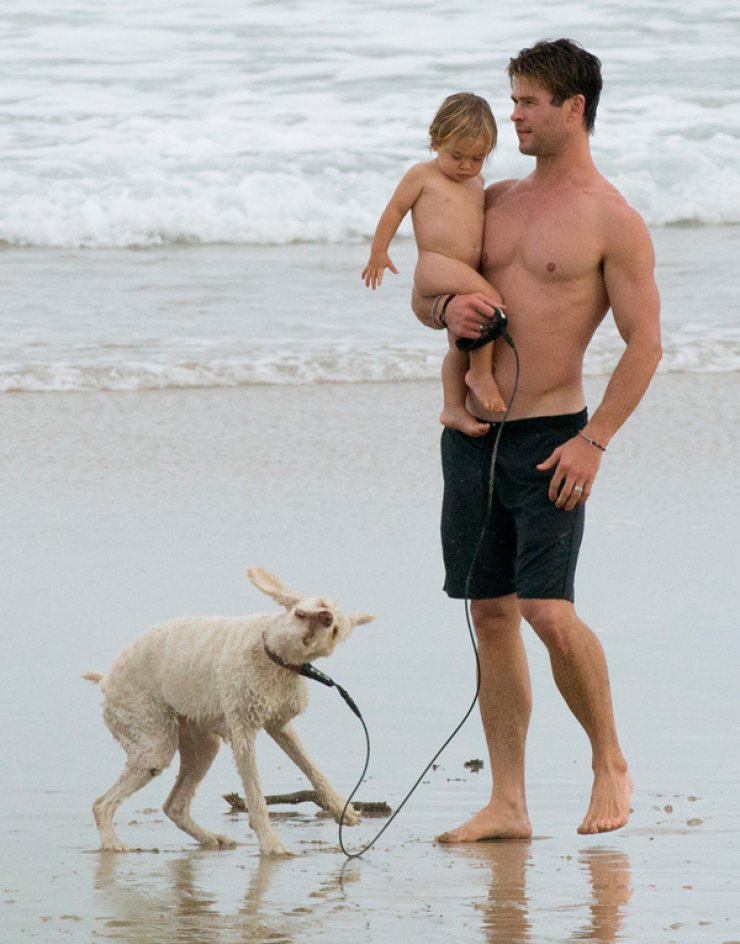 Chris Hemsworth: Ο πιο σέξυ οικογενειάρχης του Hollywood [εικόνες]
