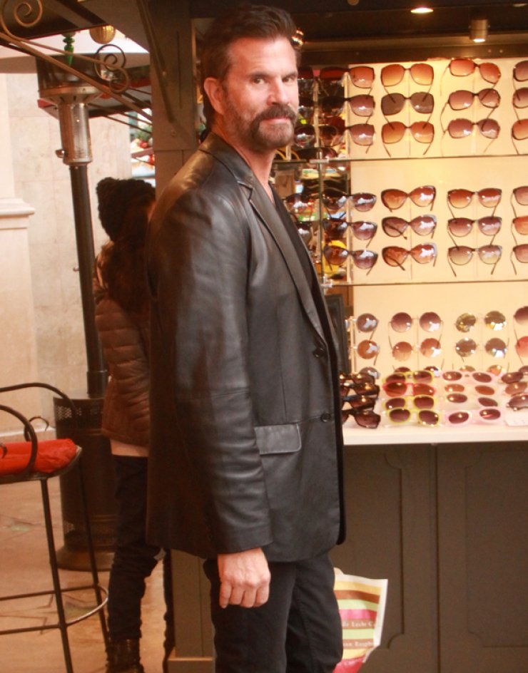 Θυμάστε τον σέξυ Lorenzo Lamas; Δείτε πως είναι σήμερα [εικόνες]