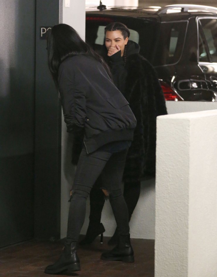 Έχει κέφια η Kim Kardashian [εικόνες]