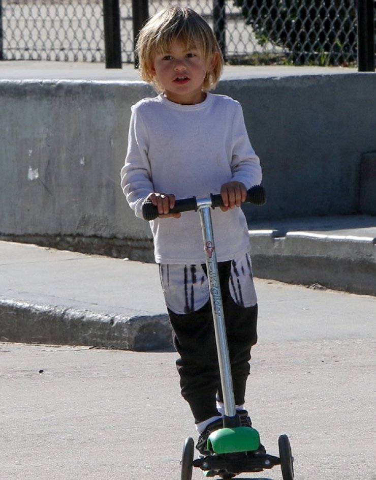 Alessandra Ambrosio: Μια μέρα στο πάρκο με τον μεγάλο της έρωτα [εικόνες]