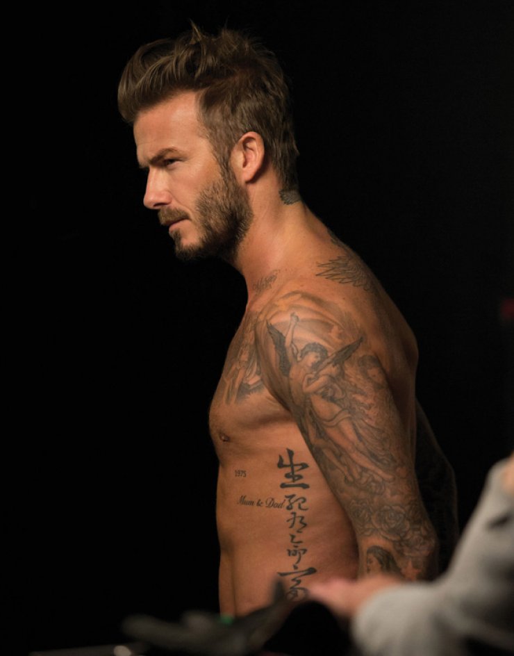 David Beckham: Γδύνεται για το νέο του άρωμα [εικόνες]