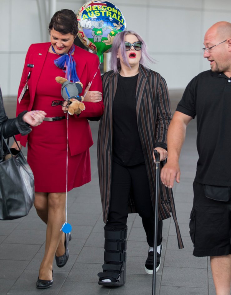 Ποιο πρόσωπο της showbiz έσπασε το πόδι του; [εικόνες] 