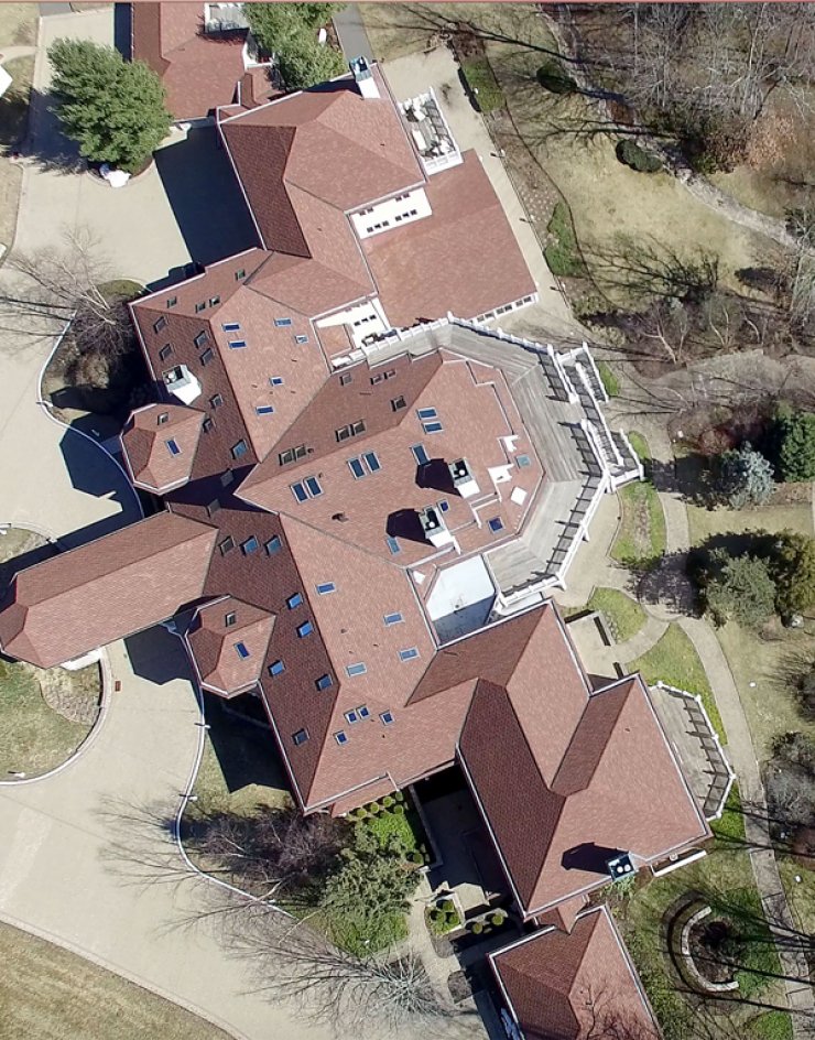 Διάσημος σταρ του Hollywood ξεπουλάει όσα έχει και δεν έχει [εικόνες]