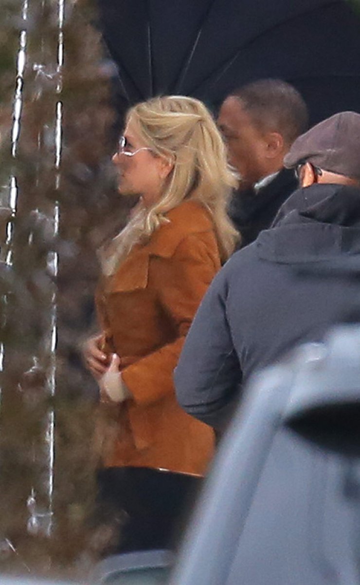 Η Jennifer Aniston φοράει βέρα