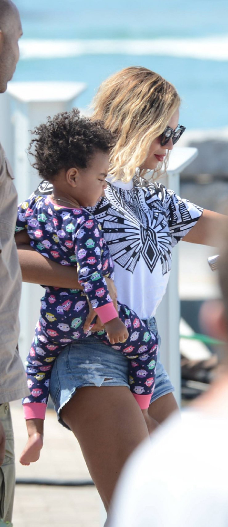 Beyonce: Με τα 12ποντα στο σκάφος!