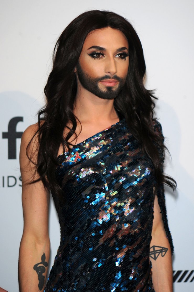 Και η Conchita στο Amfar Gala [εικόνες] 