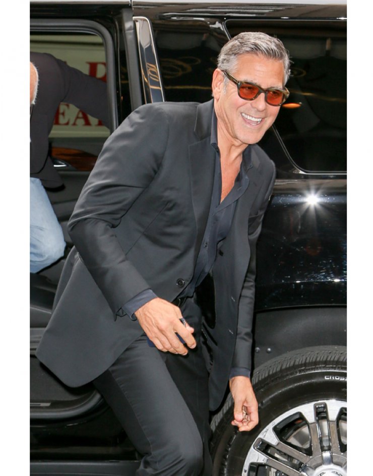 Τι κάνει ο George Clooney χωρίς τη σύζυγό του; [εικόνες]