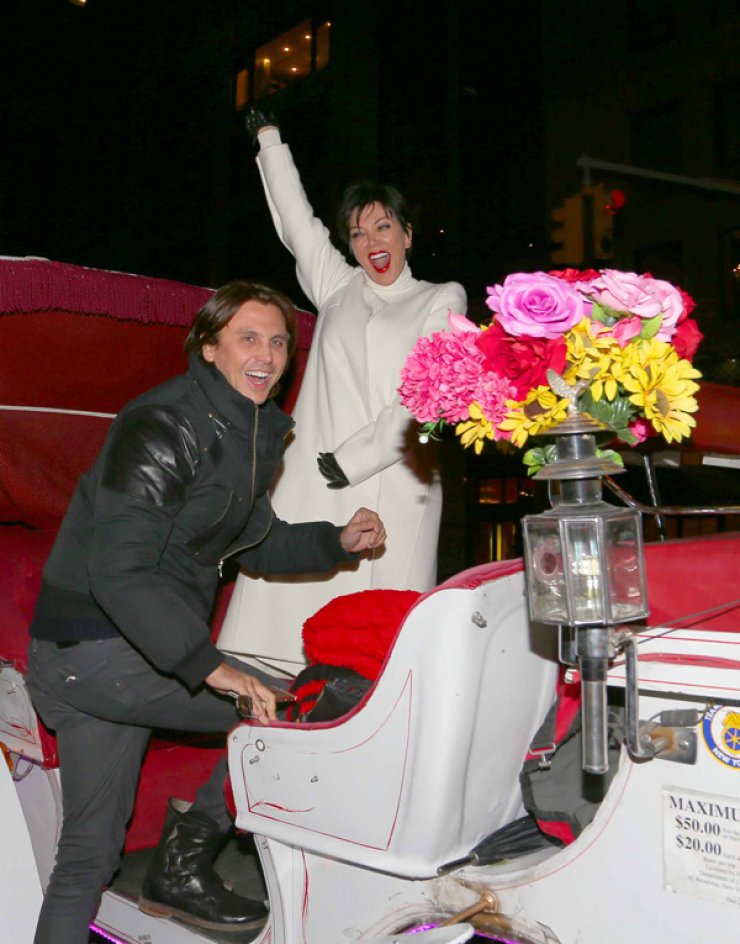 Τελικά η μαμά της Kim Kardashian παντρεύτηκε; [εικόνες]