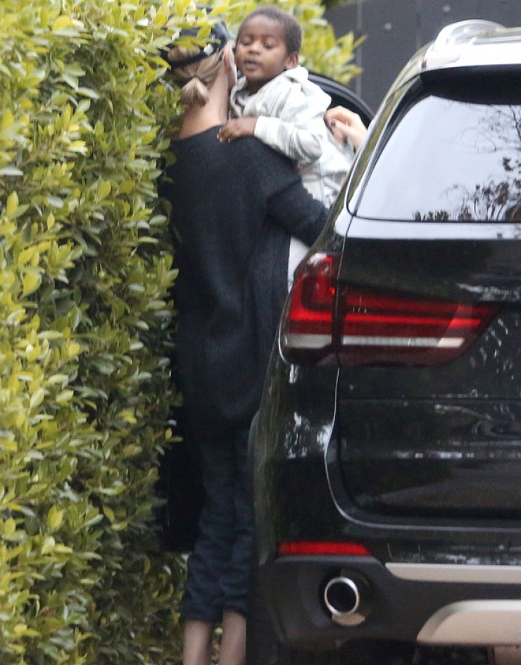 Η Charlize Theron είναι η καλύτερη μαμά του Hollywood [εικόνες]