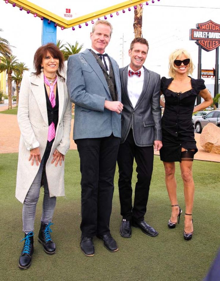 Τι τρέχει με την Pamela Anderson; [εικόνες]