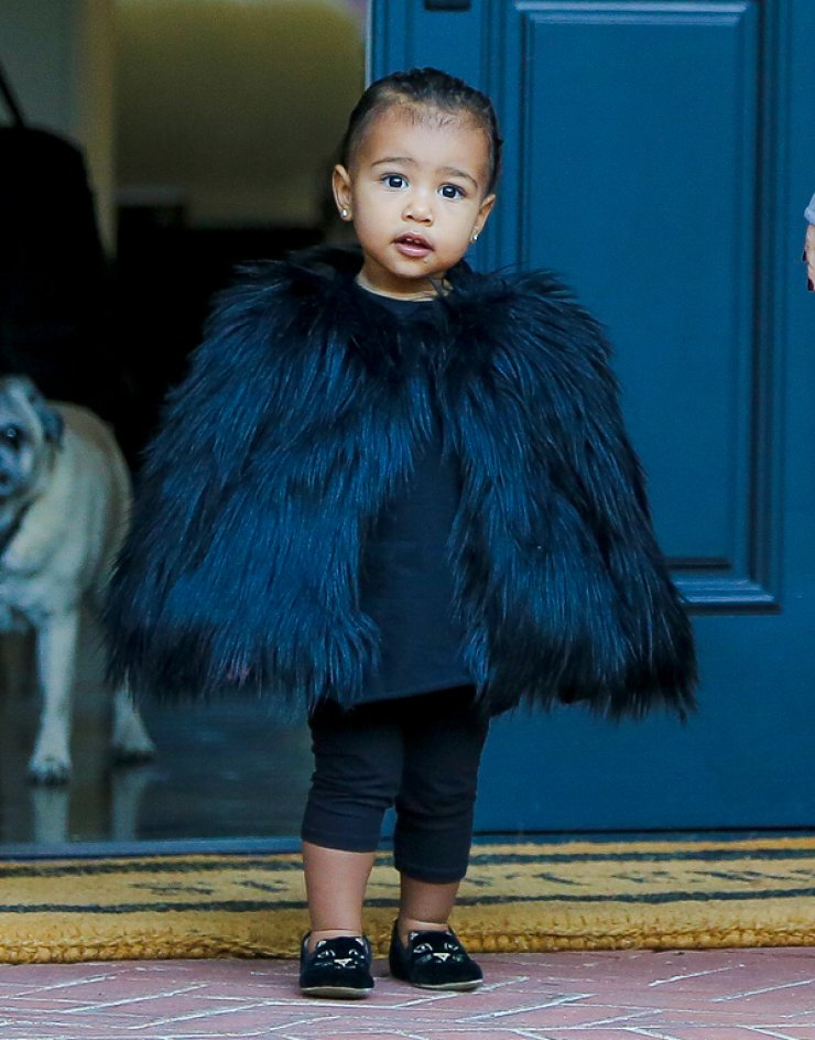 Απίστευτο! Δείτε πως κυκλοφορεί η κόρη της Kim Kardashian [εικόνες]