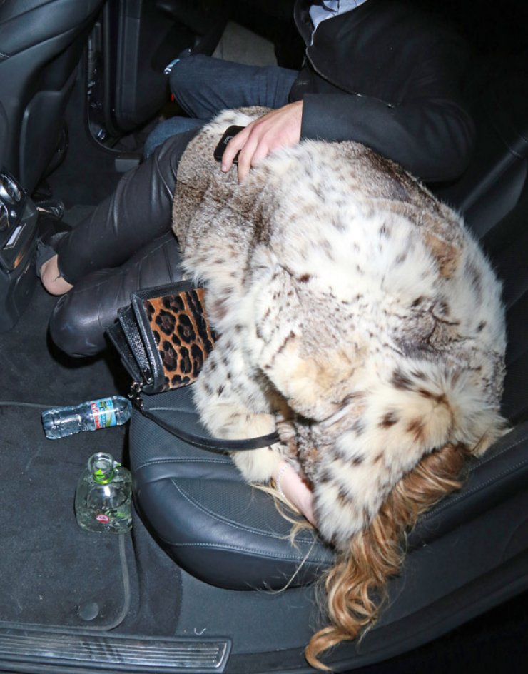 Δείτε ποια σταρ κατέρρευσε μετά το after party των British Fashion Awards [εικόνες]