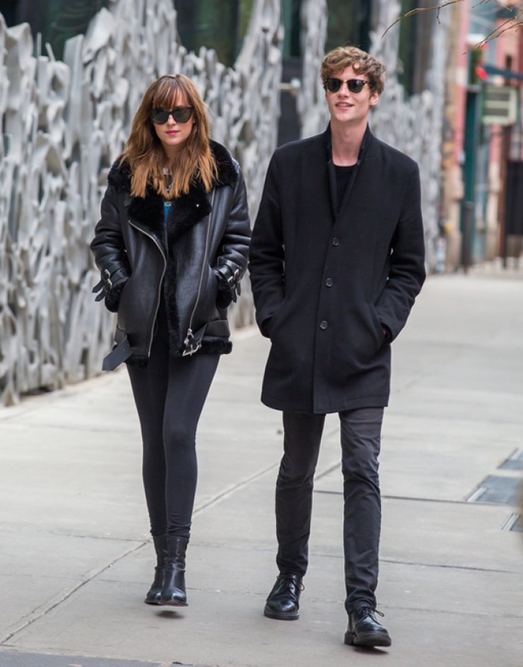 Αυτό είναι το boyfriend της πρωταγωνίστριας του ‘’Fifty shades of grey’’ [εικόνες]