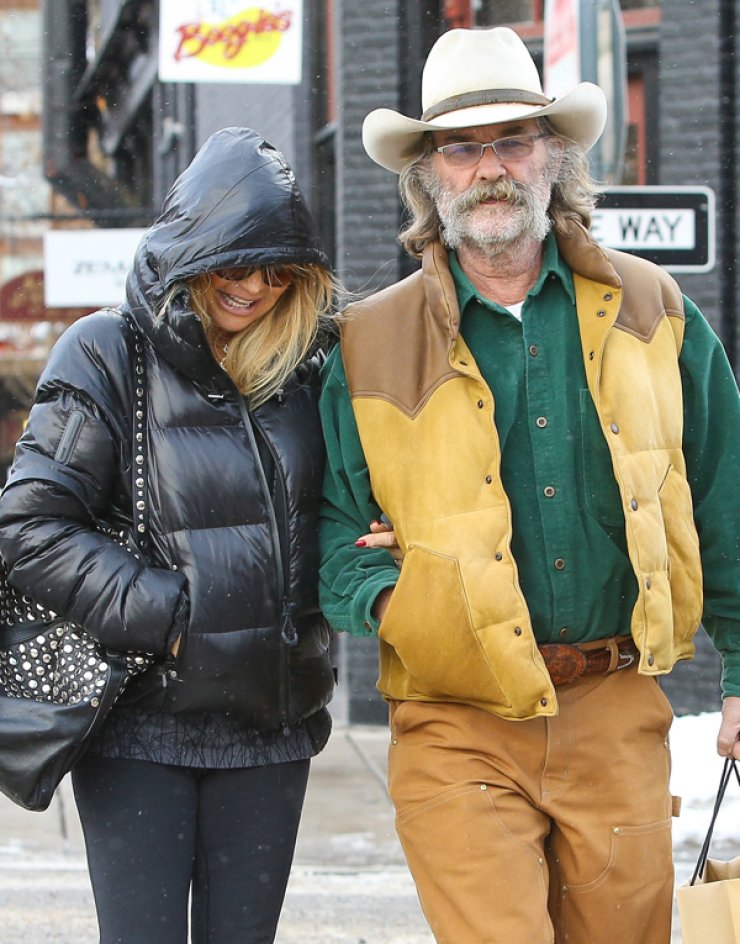 Διάσημο ζευγάρι του Hollywood παραμένει ερωτευμένο εδώ και χρόνια [εικόνες]