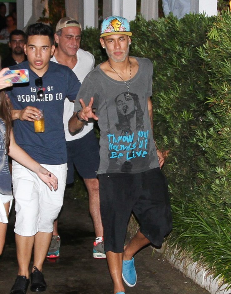 Δείτε το νέο look του διάσημου ποδοσφαιριστή [εικόνες]