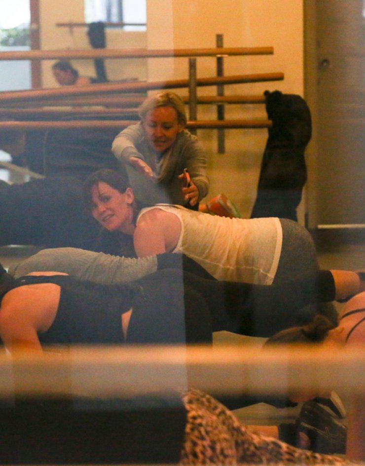 Jennifer Garner: Μετά την πίτσα χτυπιέται στο γυμναστήριο [εικόνες]