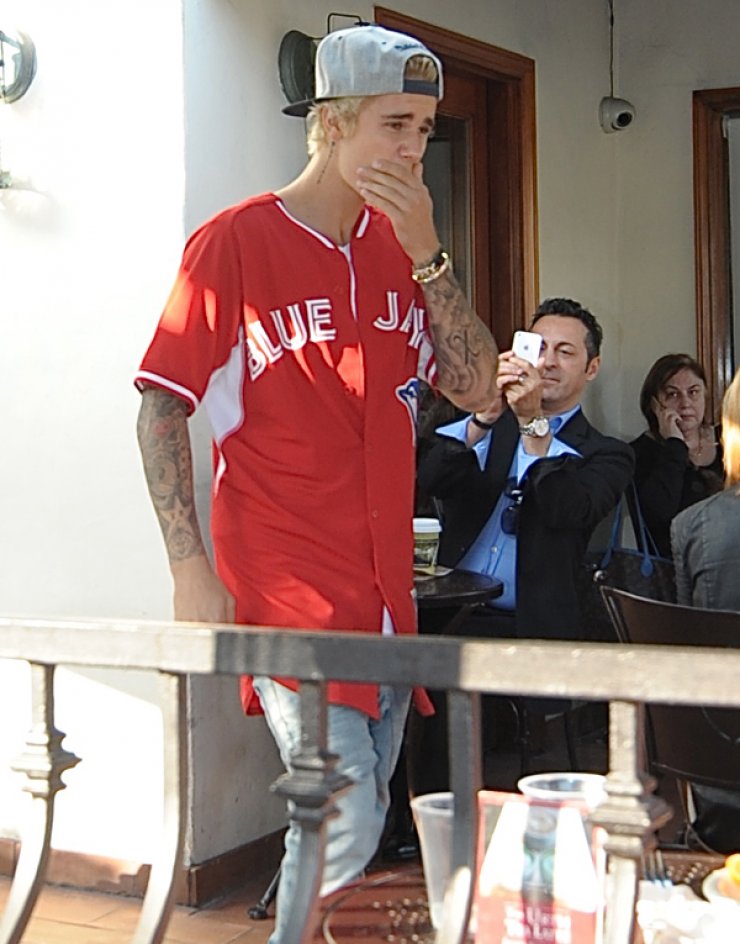 Από τι κρύβετε ο Justin Bieber; [εικόνες]