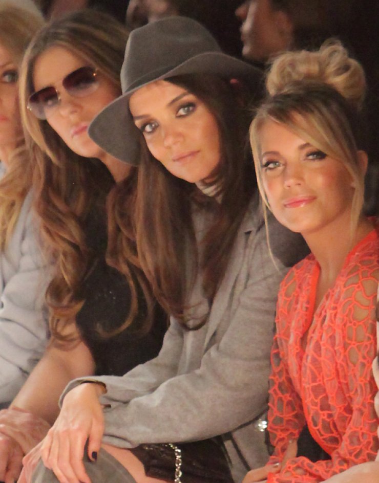 H Katie Holmes στο Βερολίνο για την εβδομάδα μόδας [εικόνες]