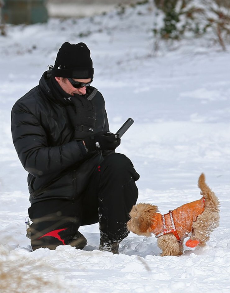 Hugh Jackman: Παιχνίδια στο χιόνι [εικόνες]